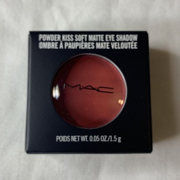 MAC WERK WERK WERK eye shadow NIB Powder Kiss - Picture 3 of 8